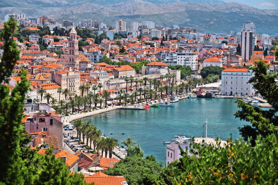 Choosing a Rental Car in Croatia: Tips for Cities, Coastlines, and Islands