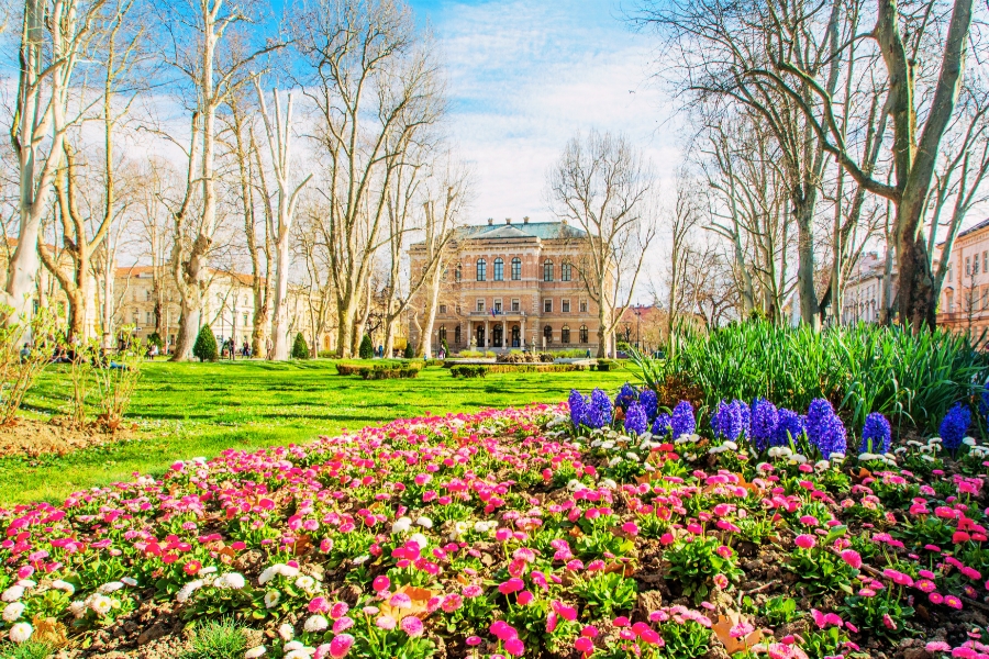 How to Explore Zagreb’s Green Horseshoe in a Day