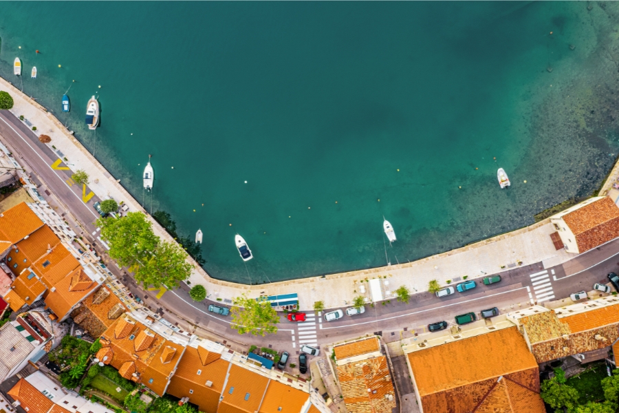 Small Car vs SUV in Croatia