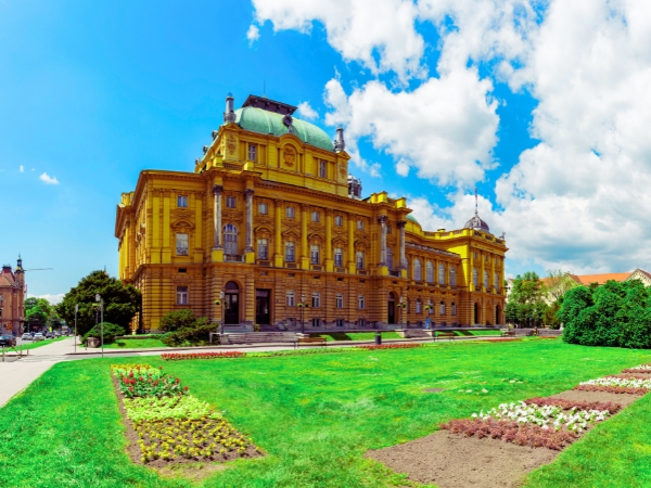 How to Explore Zagreb’s Green Horseshoe in a Day