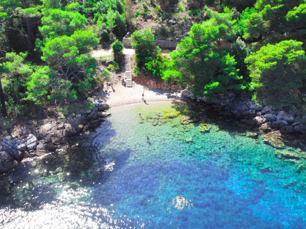 Best Dubrovnik Beaches for Travellers Seeking Sun and Crystal Waters